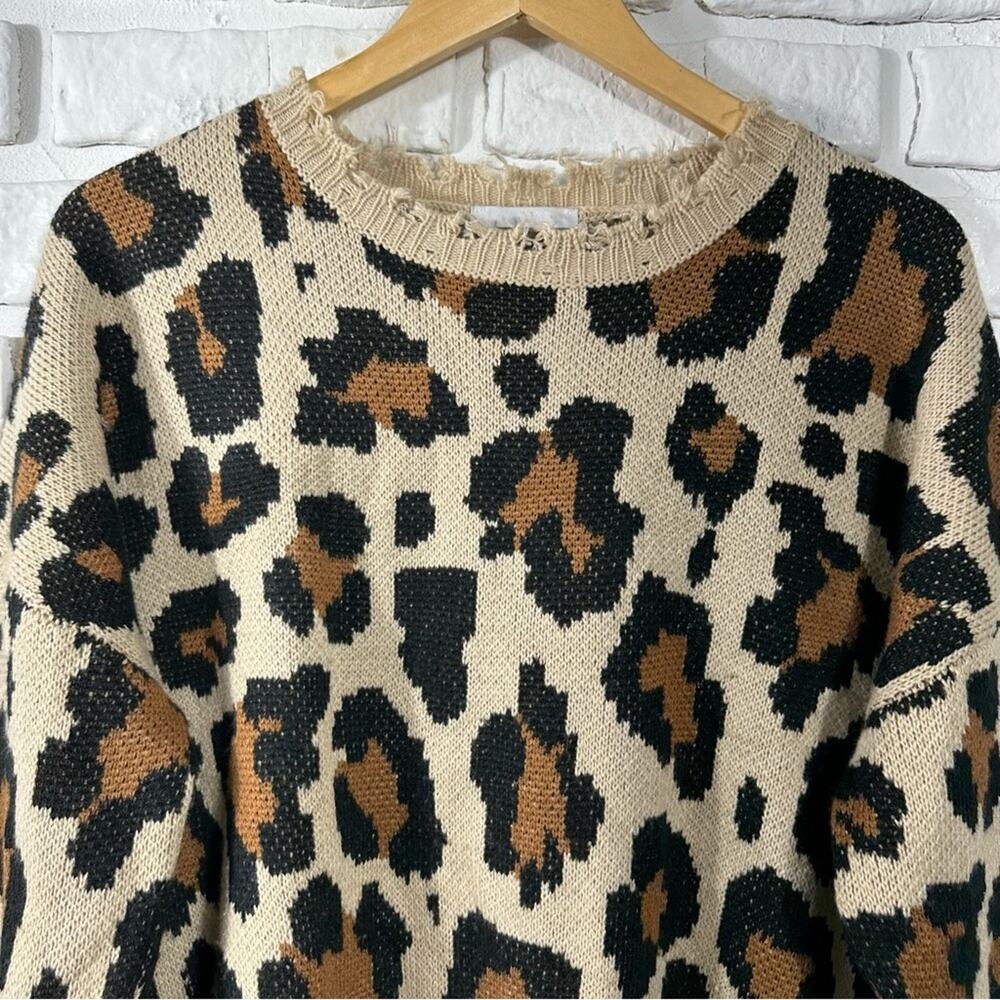 Hayden Los Angeles Distressed Leopard Print Crewneck Sweater Size Small - Picture 9 of 9
